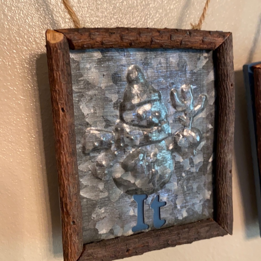 Snowman wall hanging
